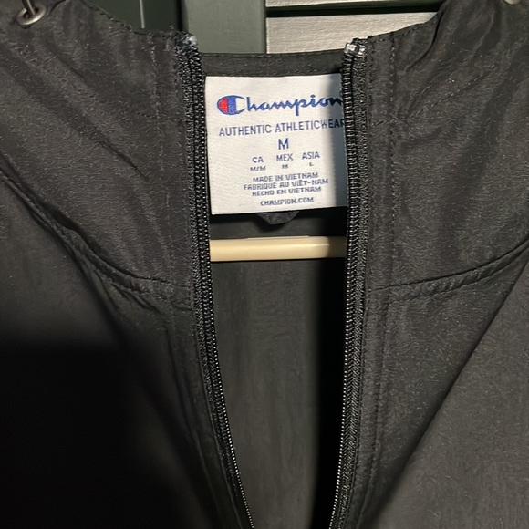 Champion rain jacket - Picture 2 of 3